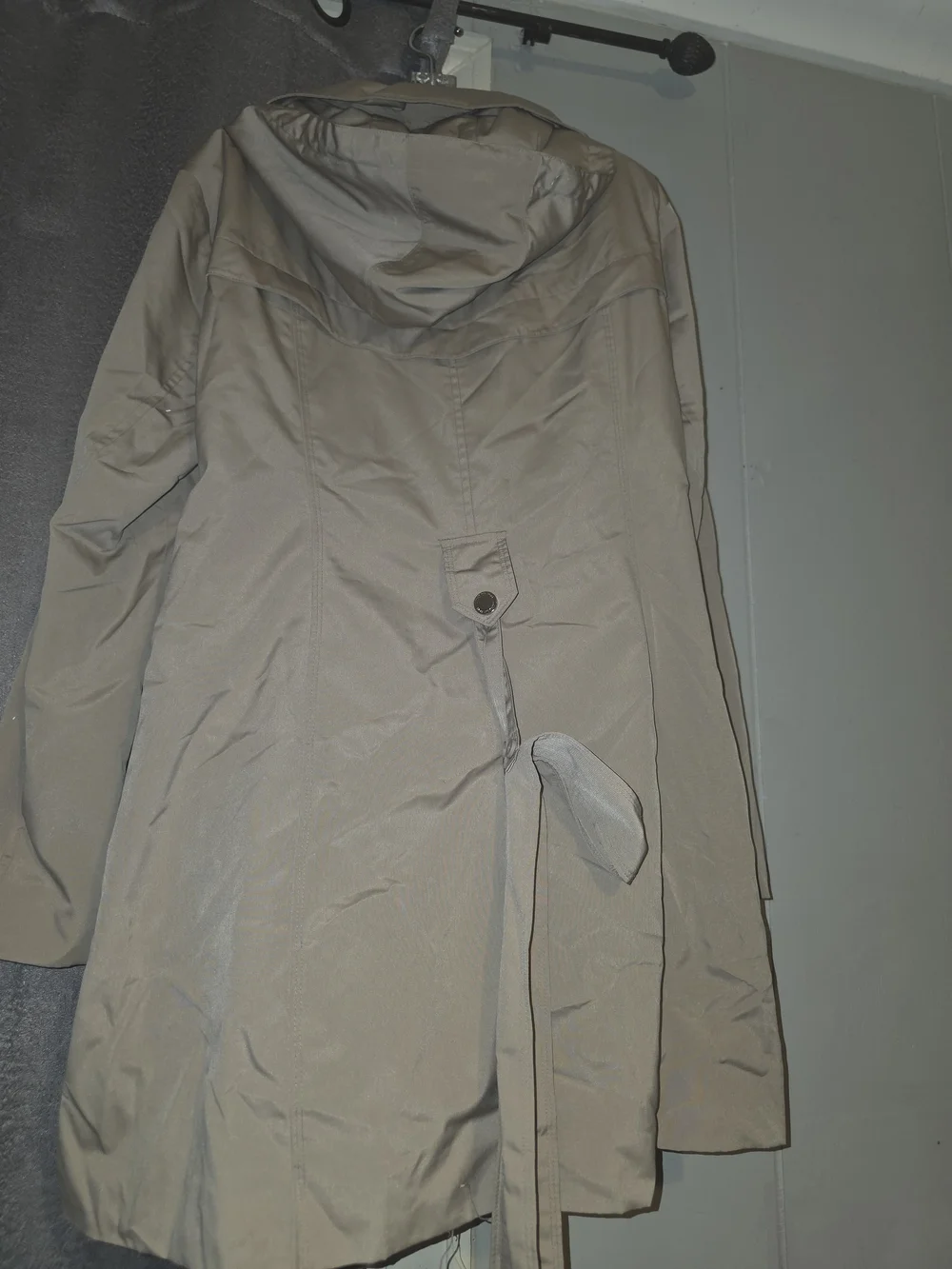 Classic Women's Lightweight Hooded Coat - Taupe
